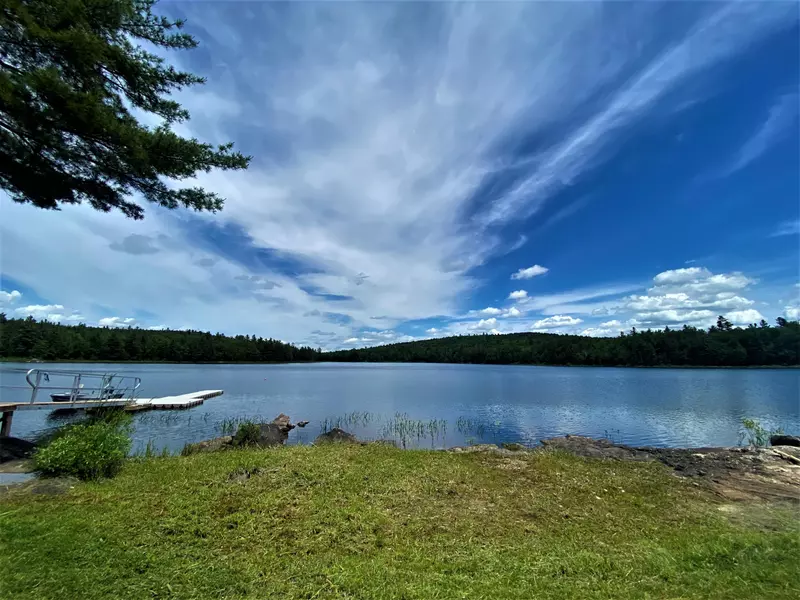 85 Bear Trap HWY, Brooks, ME 04921