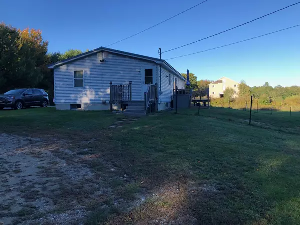 Warren, ME 04864,77 Tolman RD