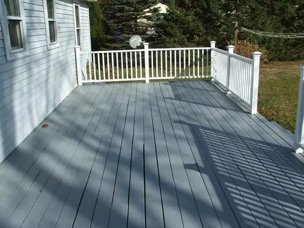 Kennebunk, ME 04043,42 Sedgewood DR