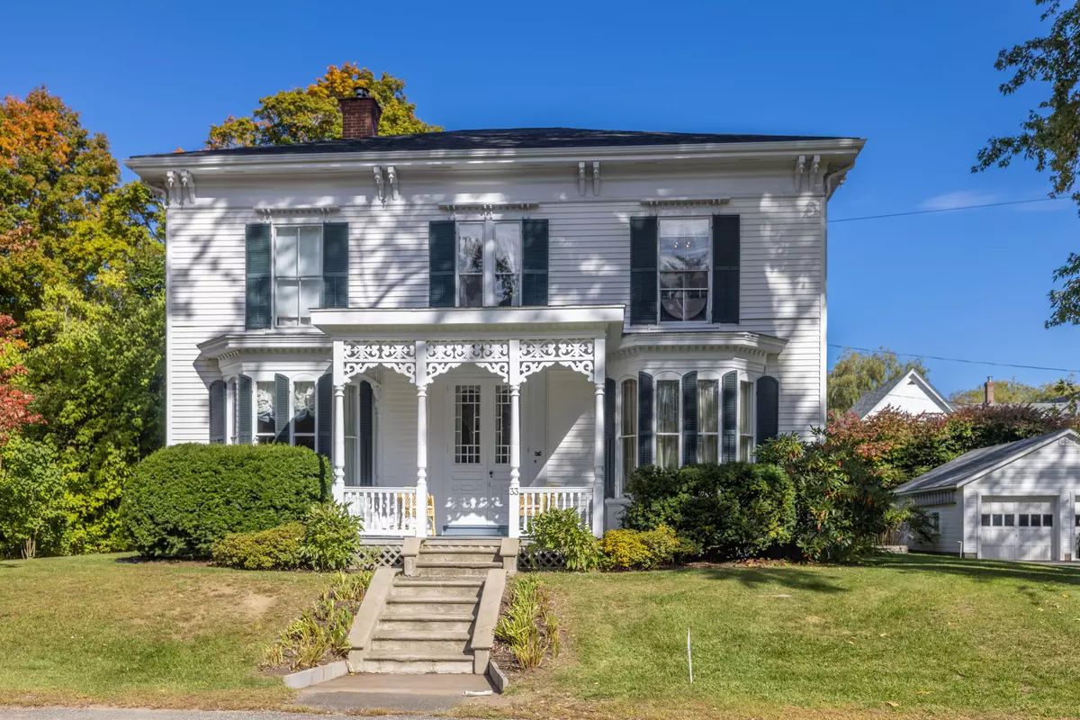 Thomaston, ME 04861,33 Hyler ST