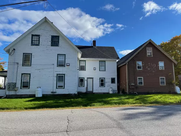 Machias, ME 04654,34 / 42-44 North / Center ST