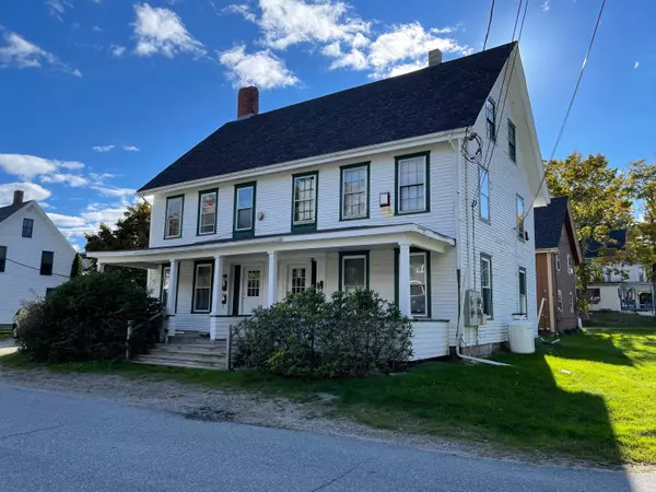 Machias, ME 04654,34 / 42-44 North / Center ST