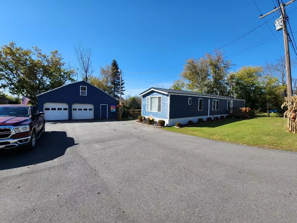 Presque Isle, ME 04769,54 Washburn RD