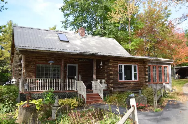 131 Old Stage RD, Wiscasset, ME 04578