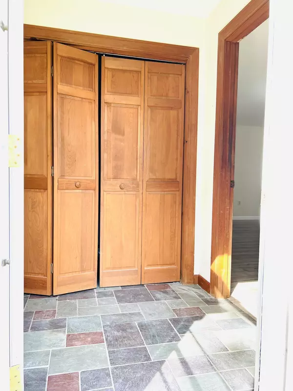 Sidney, ME 04330,2552 W River RD