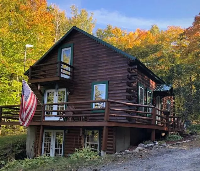 Sebec, ME 04481,70 Sunset DR