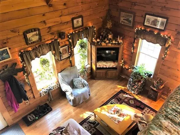 Sebec, ME 04481,70 Sunset DR