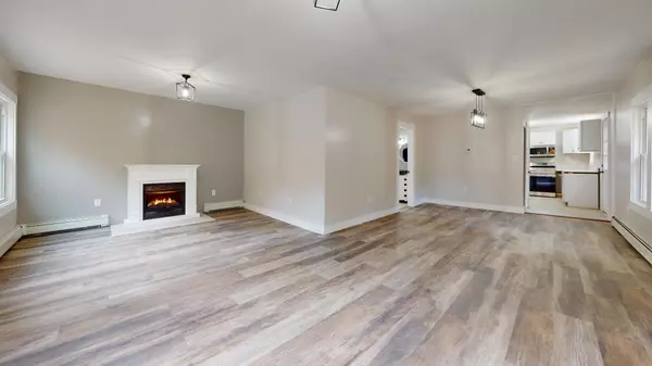 Norway, ME 04268,9 Sodom RD