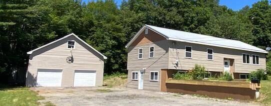 32 Western AVE, East Millinocket, ME 04430