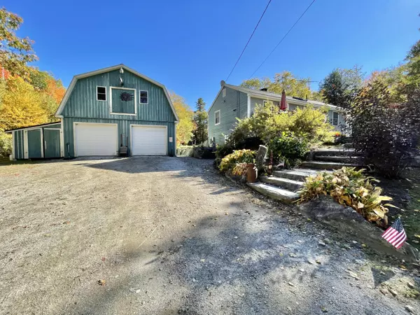 709 Muzzy Ridge RD, Searsmont, ME 04973