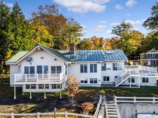 104 Iris LN, Sidney, ME 04330