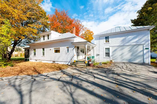 6 Beale ST, Phillips, ME 04966