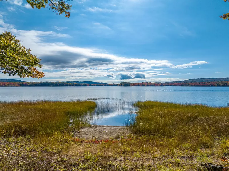 42 Cottage RD, Belmont, ME 04952