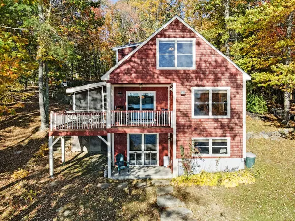 19 Waite RD, Vienna, ME 04360