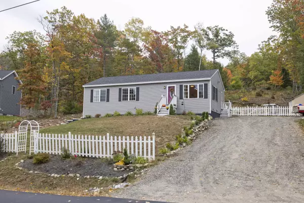 13 Panoramic DR, Waterboro, ME 04030