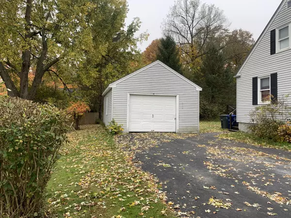 Westbrook, ME 04092,68 New Gorham RD
