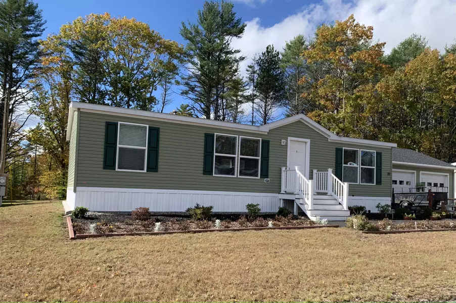 35 Stanley DR, Lisbon, ME 04250