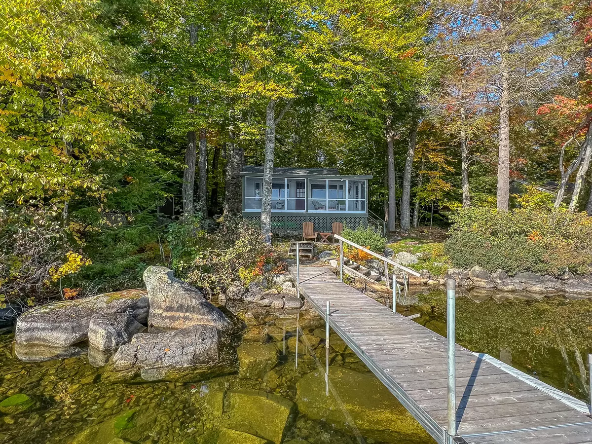 Otisfield, ME 04270,20 Thompson LN