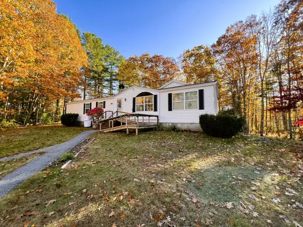 Waldoboro, ME 04572,927 Union RD