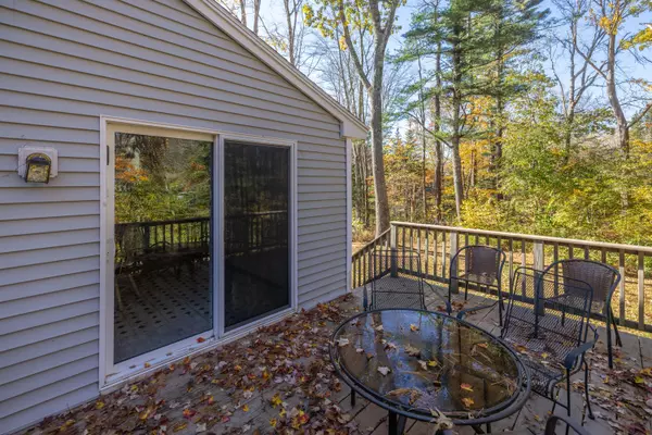 Rockport, ME 04856,63 Kimberly DR