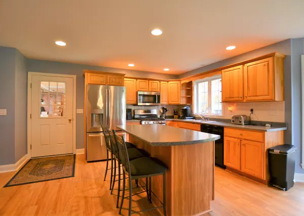 Orrington, ME 04474,33 Deer Run DR