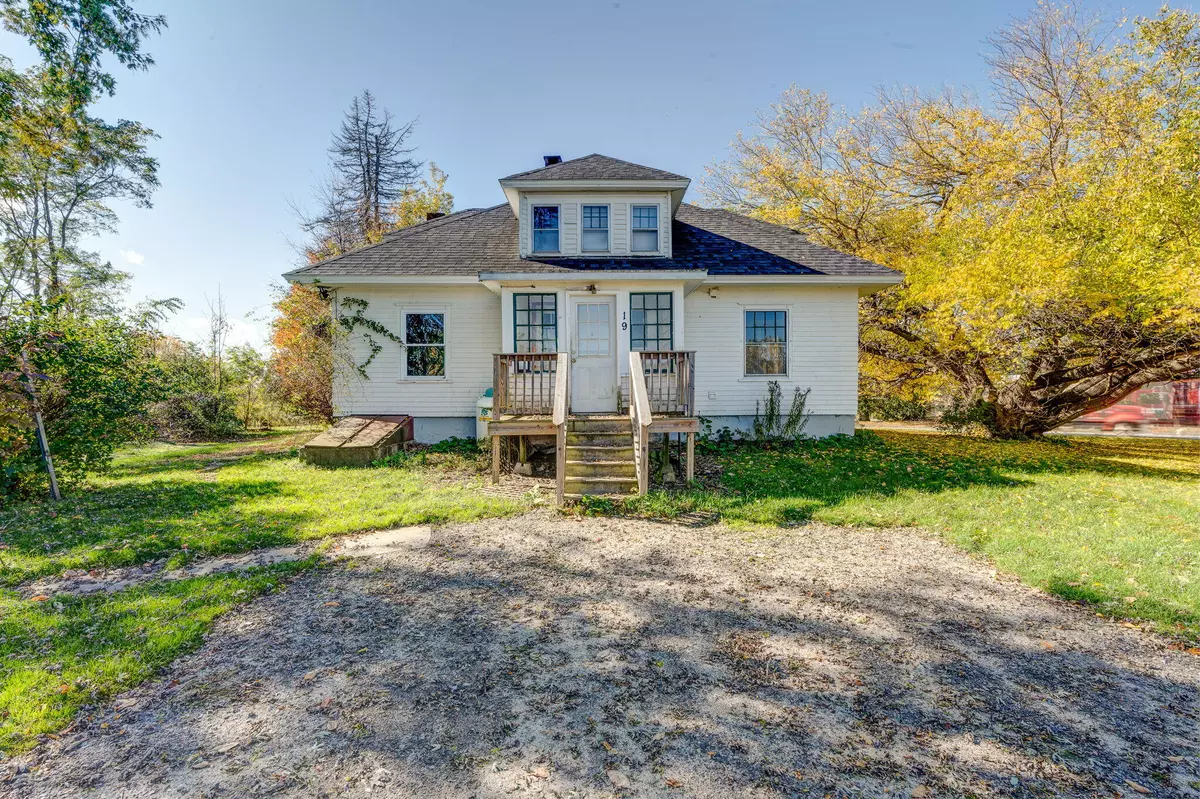 New Gloucester, ME 04260,19 Onyx DR