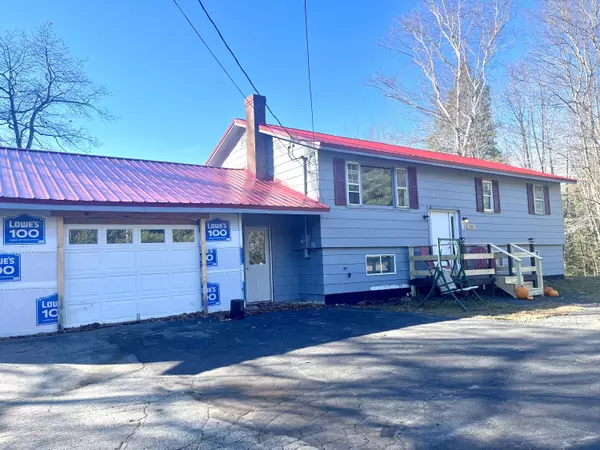 Passadumkeag, ME 04475,232 Main RD