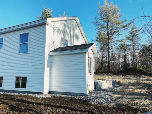 Poland, ME 04274,48 Knoll RD