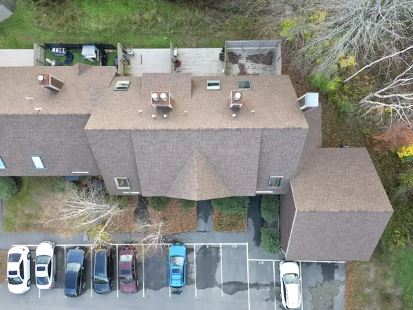 Orono, ME 04473,10 Hubbard Farms RD #9