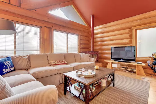 Newry, ME 04261,18 Franklin RD