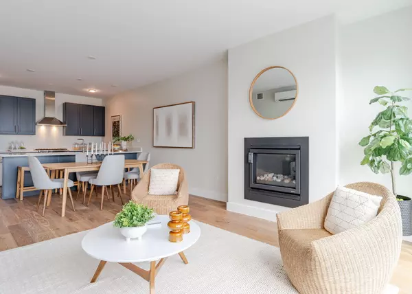 387 Commercial ST #615, Portland, ME 04101