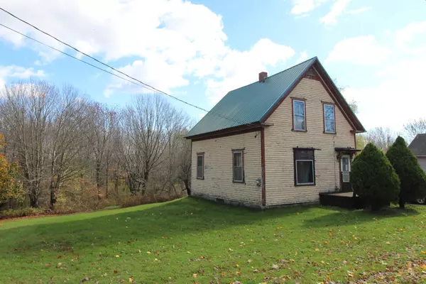 1005 Cape Jellison RD, Stockton Springs, ME 04981