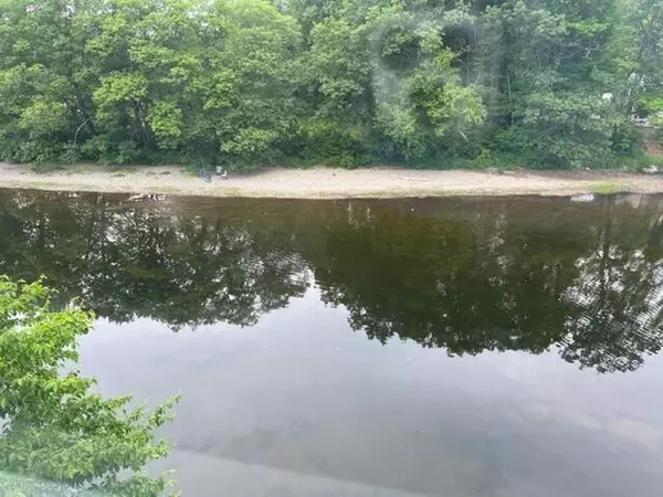 Kingfield, ME 04947,263 Main ST