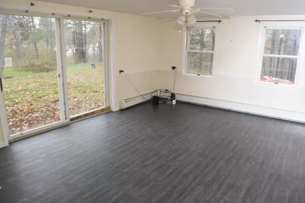 Friendship, ME 04547,12 Burns DR