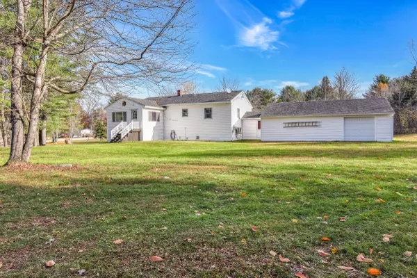 West Gardiner, ME 04345,122 Benson RD