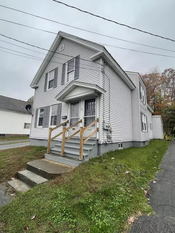 42 King ST, Waterville, ME 04901