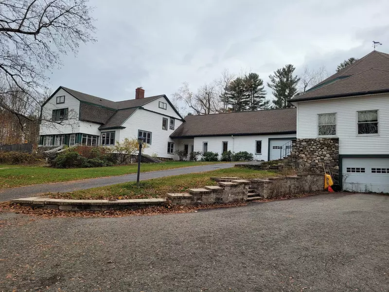 365 Winthrop RD, Readfield, ME 04355