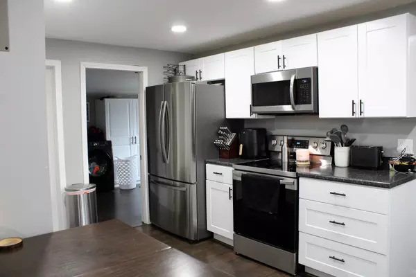 Madison, ME 04950,9 Summer ST