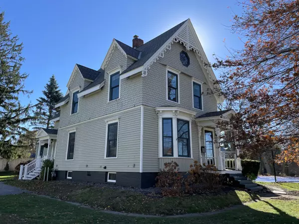 South Portland, ME 04106,284 Broadway