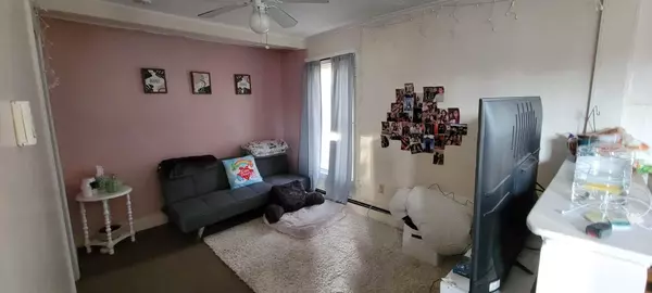 Old Town, ME 04468,916 Main ST