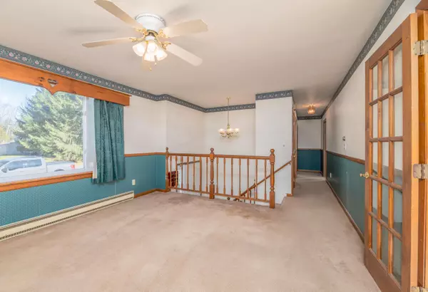 Lisbon, ME 04252,22 Huston ST