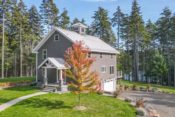 2 Treasure Point RD, Saint George, ME 04860