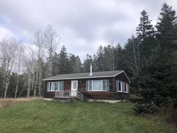 31 Kendall Head RD, Eastport, ME 04631