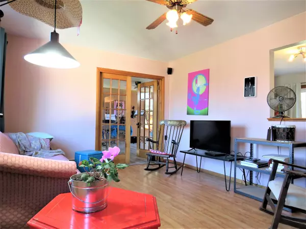 Oakland, ME 04963,17 Lakeview DR