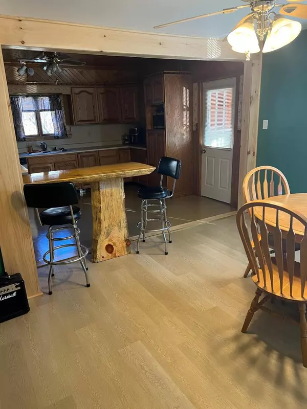 Mexico, ME 04257,62 Kimball AVE