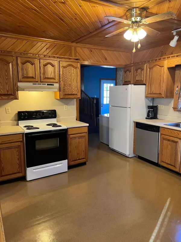 Mexico, ME 04257,62 Kimball AVE