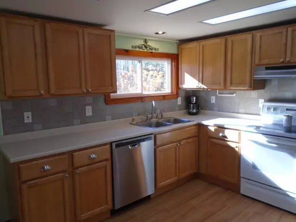 Freedom, ME 04941,589 Belfast RD