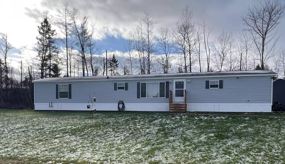 Milford, ME 04461,7 Leisure Park