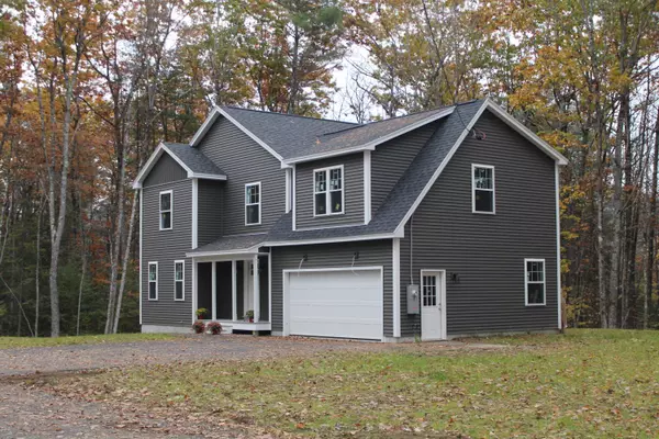 New Gloucester, ME 04260,8 Memory LN