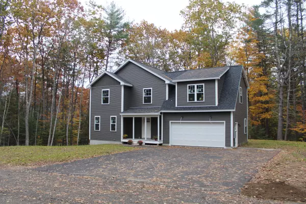 New Gloucester, ME 04260,8 Memory LN